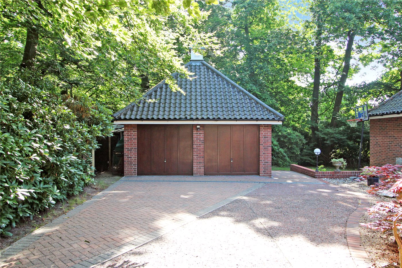 Double Garage